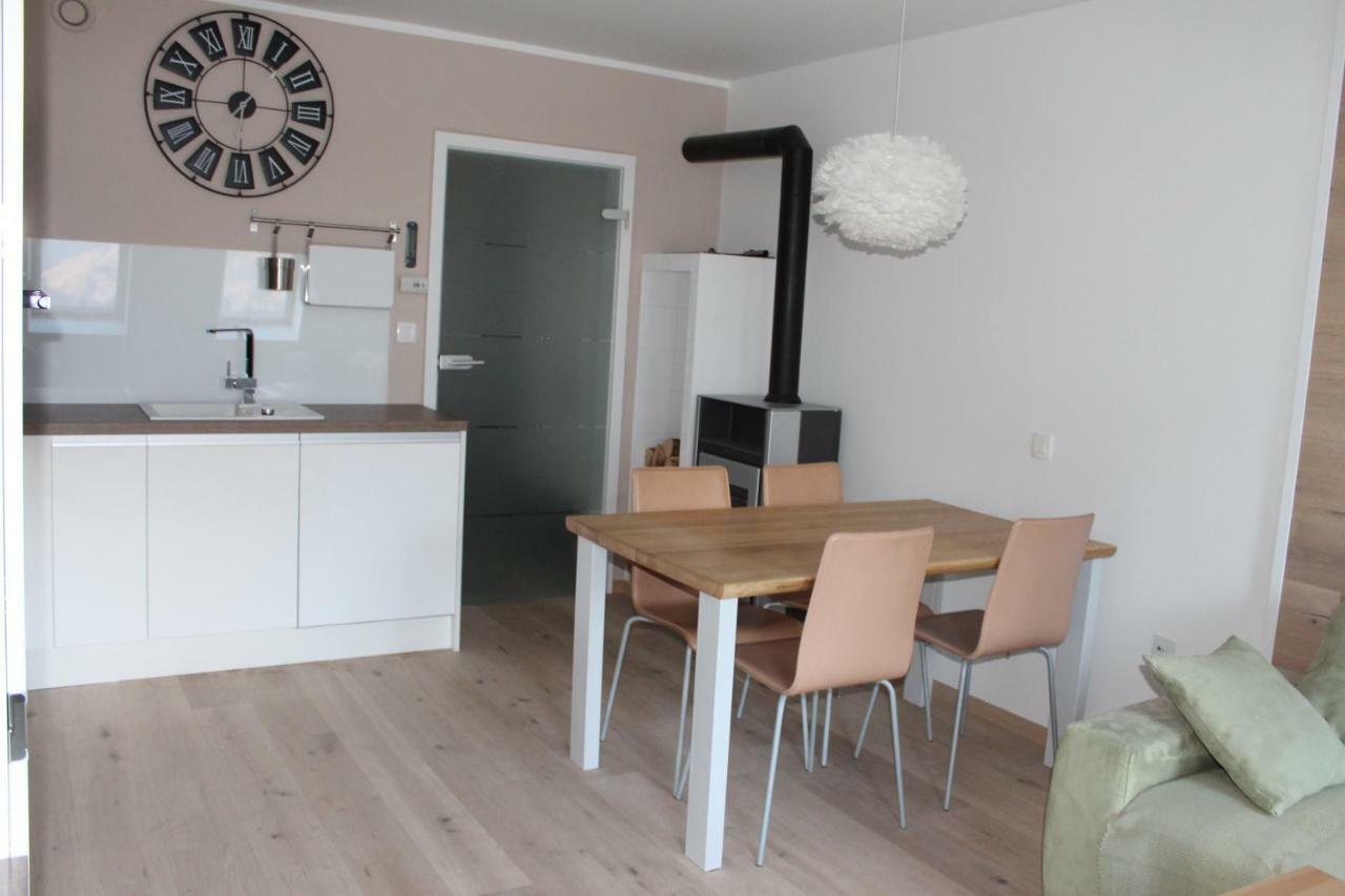 Apbovec Apartment Exterior foto